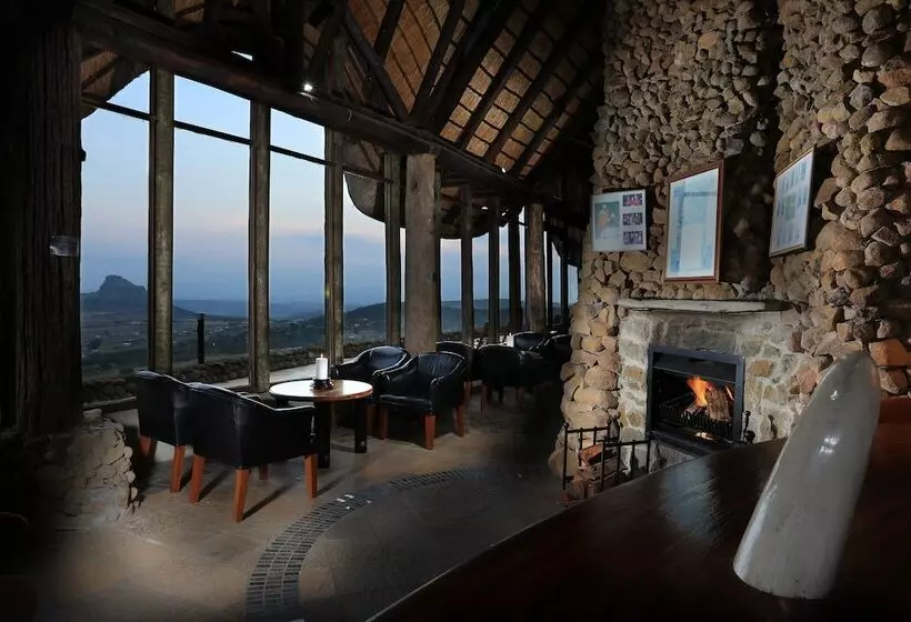 ホテル Isandlwana Lodge