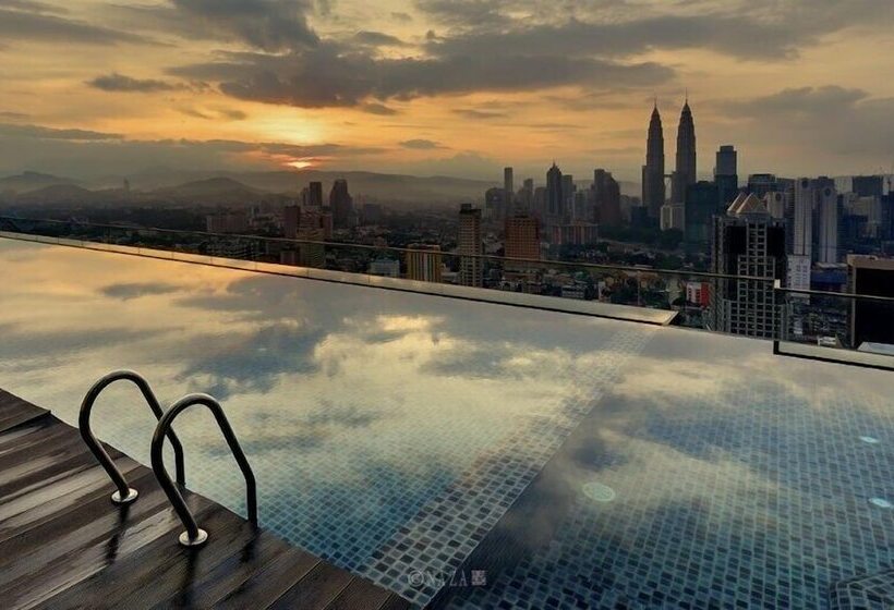 Hotell Kl Skyline Hostel & Rooftop Infinity Sky Pool