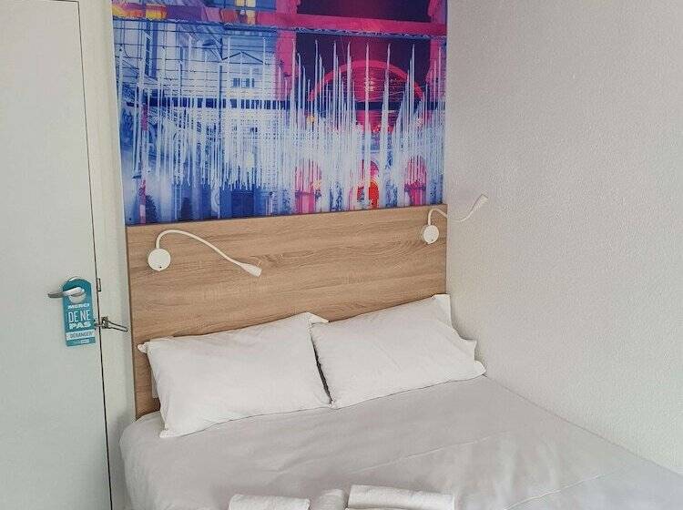 Hotel Kyriad Direct Orleans Olivet La Source