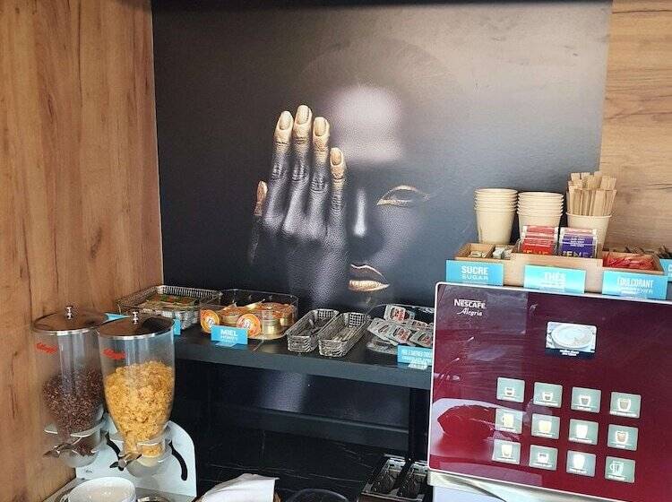 Hotel Kyriad Direct Orleans Olivet La Source