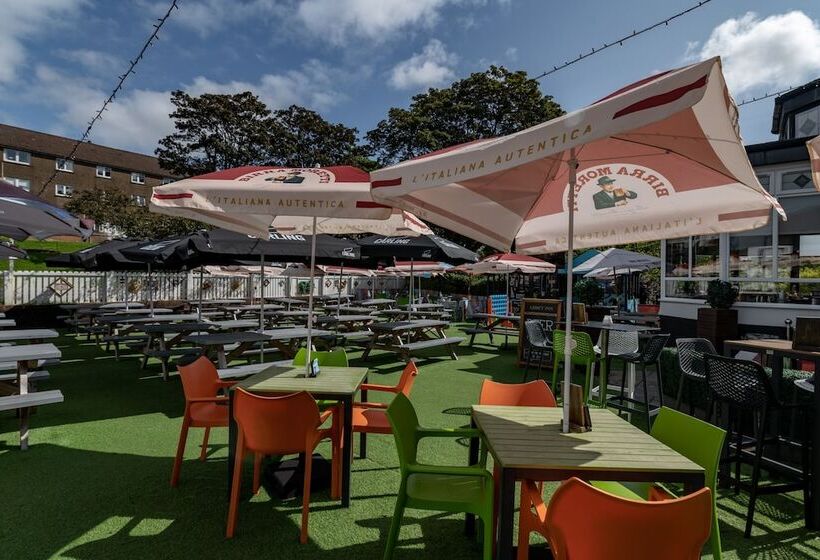 ホテル The Abbey Inn