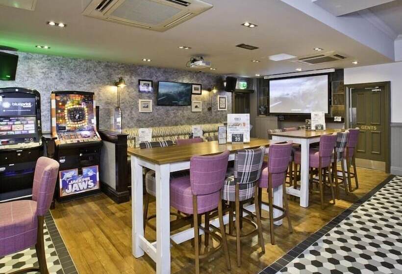 ホテル The Abbey Inn