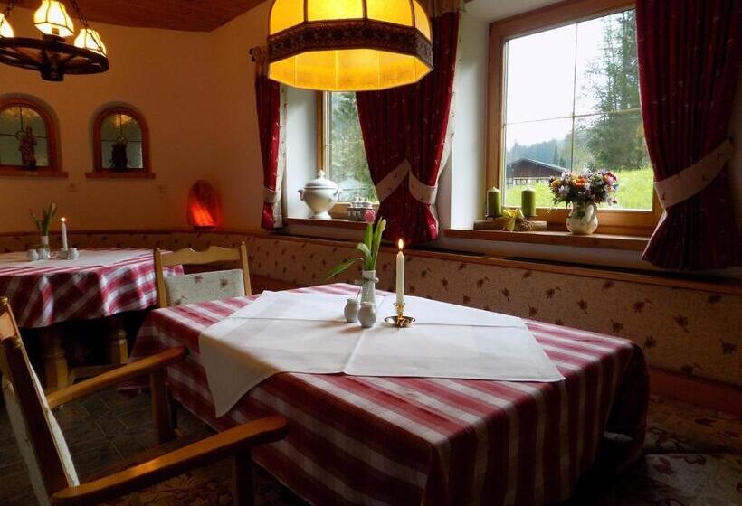 Alpenhotel Bergzauber