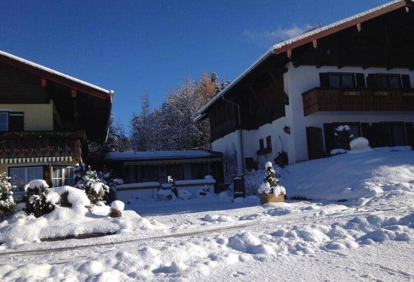 Alpenhotel Bergzauber