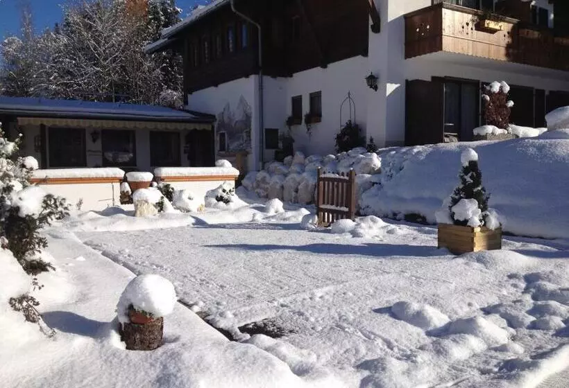 Alpenhotel Bergzauber