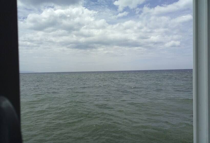 酒店 Ocean Bay Beach Resort