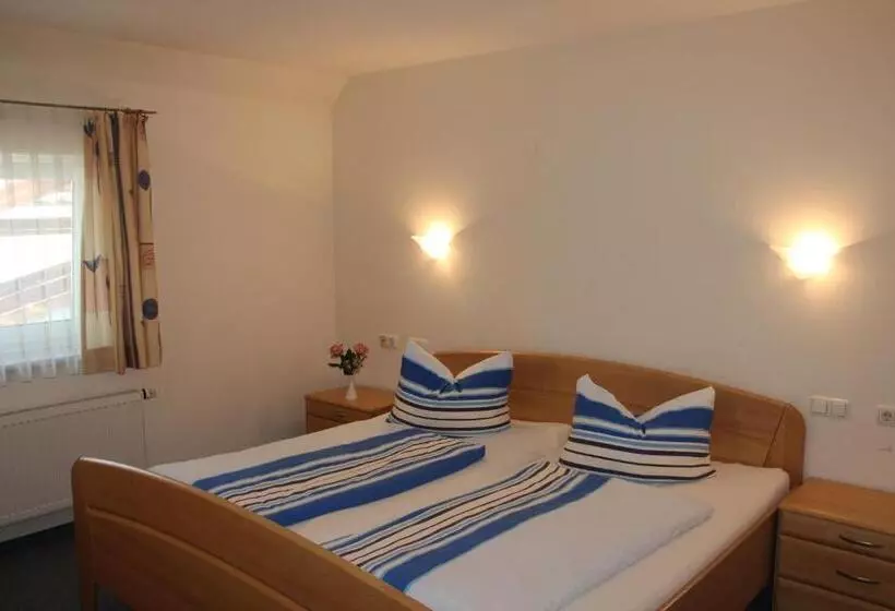 Hotelli Schwarzer Adler