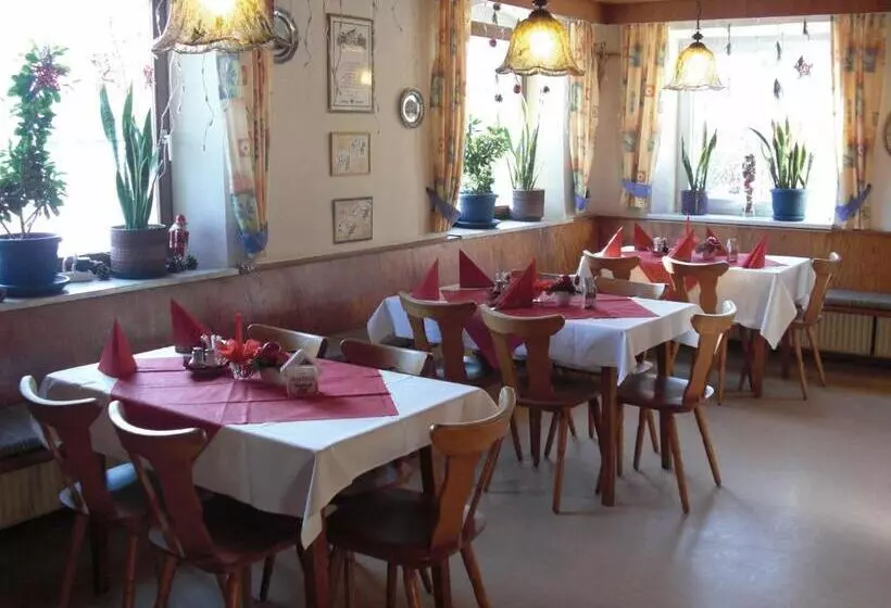 Hotelli Schwarzer Adler