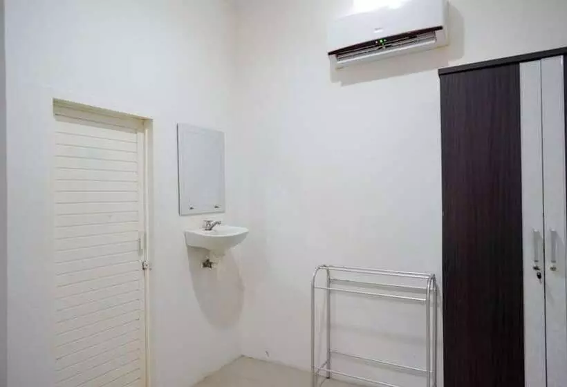 Majatalo Koolkost Near Rs Samaritan Palu