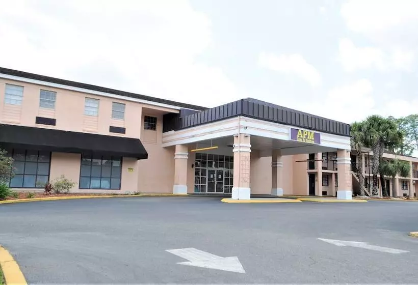 فندق Apm Inn And Suite