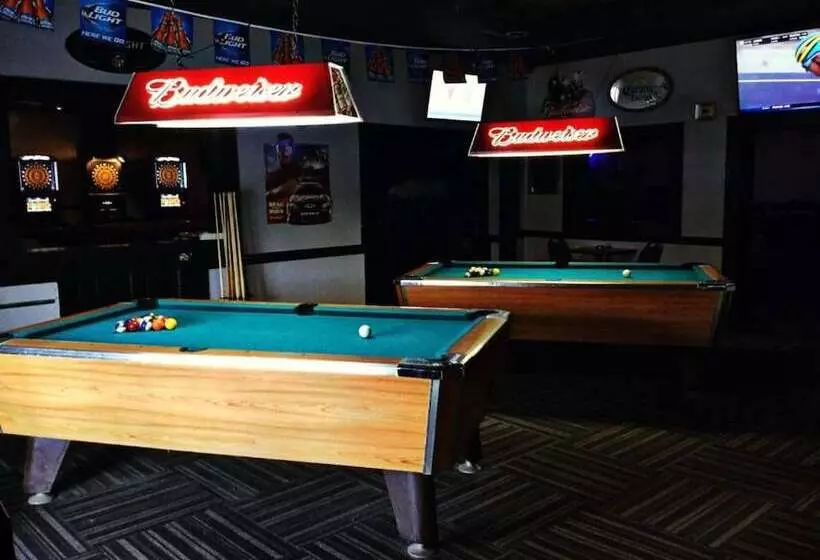 فندق Apm Inn And Suite