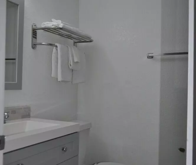 فندق Apm Inn And Suite