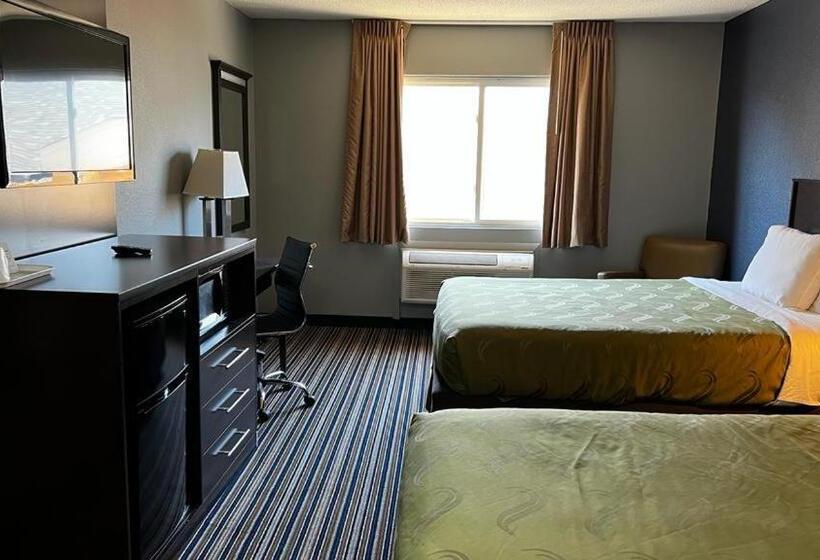 فندق Colby Inn And Suites