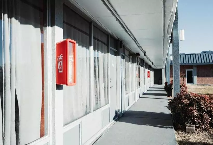 ホテル Reidsville Inn & Suites