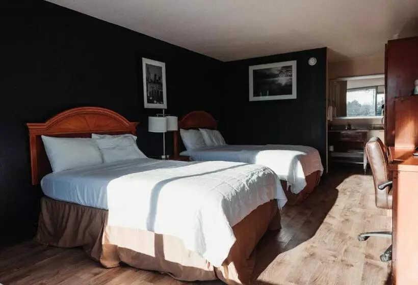 ホテル Reidsville Inn & Suites