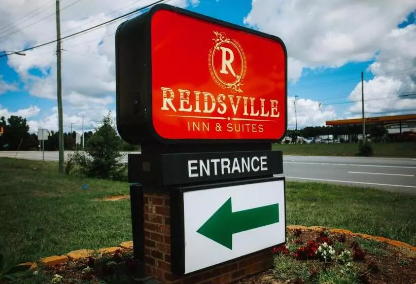 ホテル Reidsville Inn & Suites