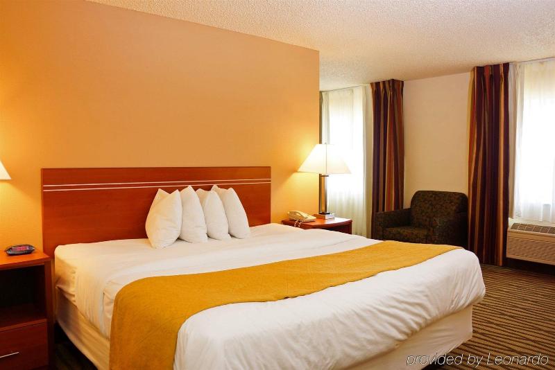 هتل Comfort Inn & Suites Pueblo