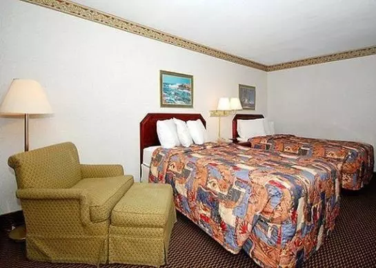 호텔 Econo Lodge Chicopee