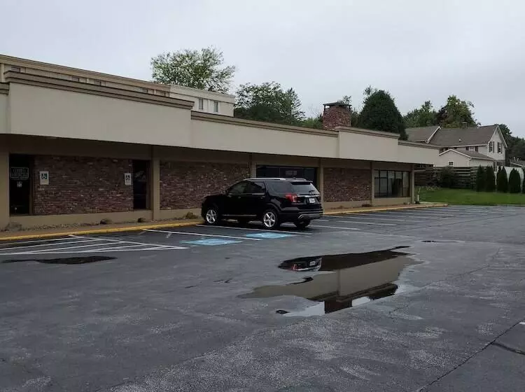 酒店 Pine Lake Resort And Banquets