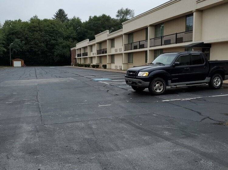 ホテル Pine Lake Resort And Banquets