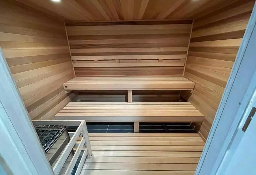 酒店 Pine Lake Resort And Banquets