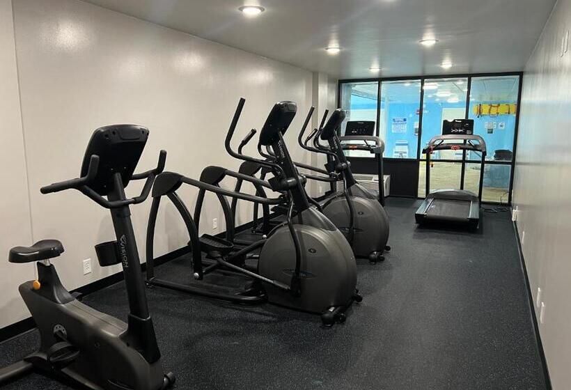 ホテル Pine Lake Resort And Banquets