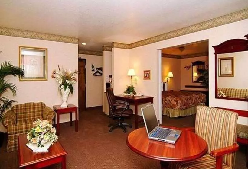 בית מלון כפרי Quality Inn Santa Clara Convention Center