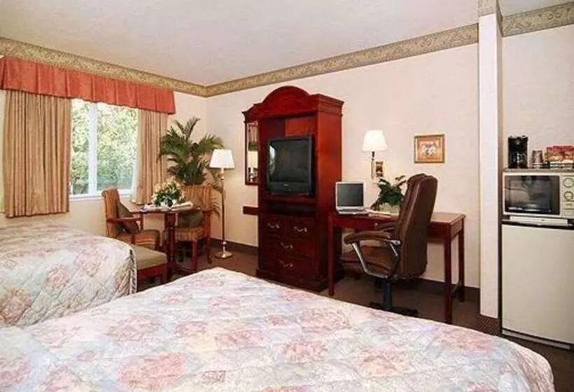 בית מלון כפרי Quality Inn Santa Clara Convention Center