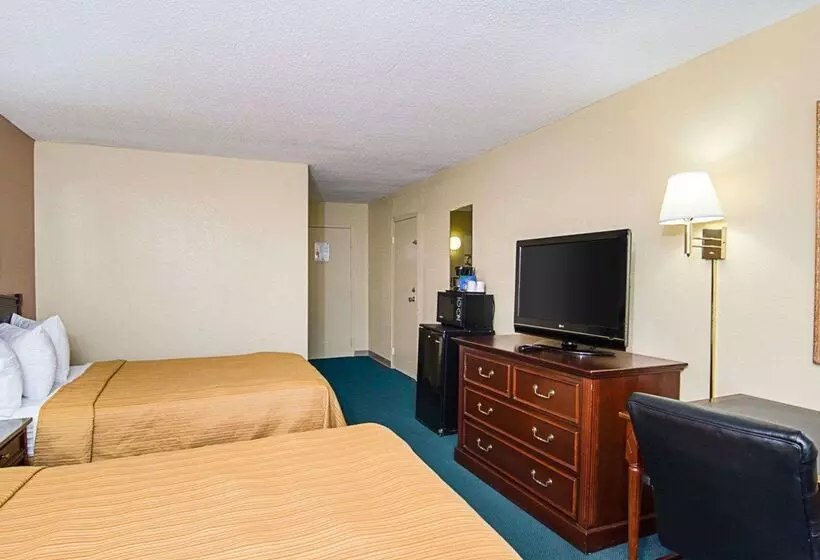 ホテル Quality Inn Shenandoah Valley