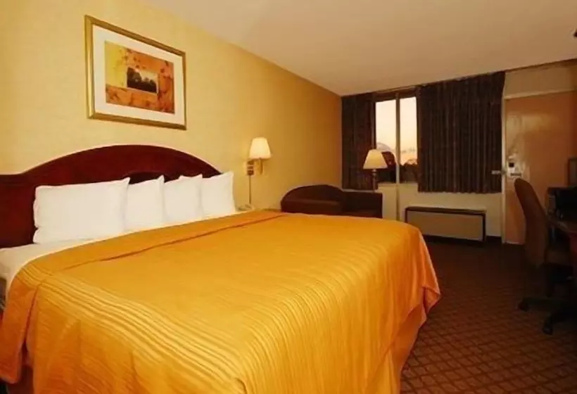 ホテル Quality Inn Shenandoah Valley
