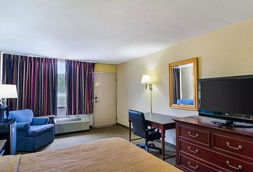 ホテル Quality Inn Shenandoah Valley