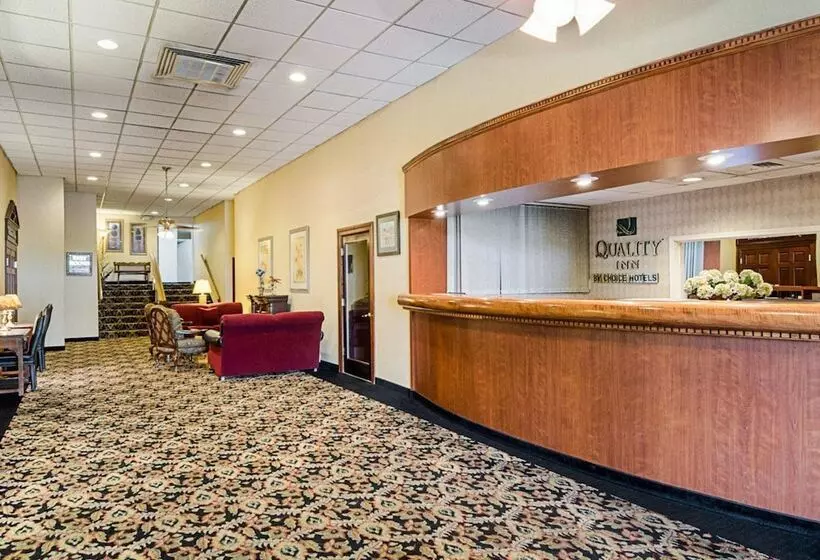 ホテル Quality Inn Shenandoah Valley