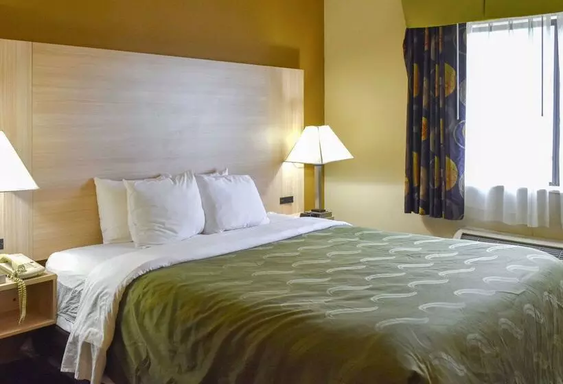 Отель Quality Inn & Suites Brooks Louisville South