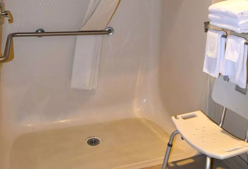 Отель Quality Inn & Suites Brooks Louisville South