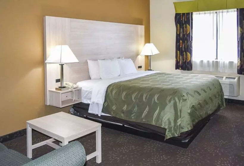 Отель Quality Inn & Suites Brooks Louisville South