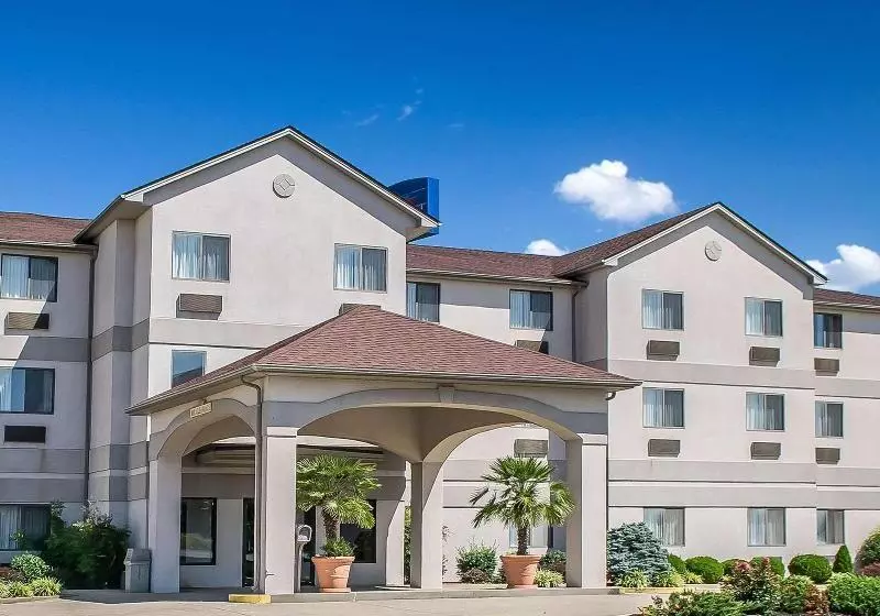 Отель Quality Inn & Suites Brooks Louisville South