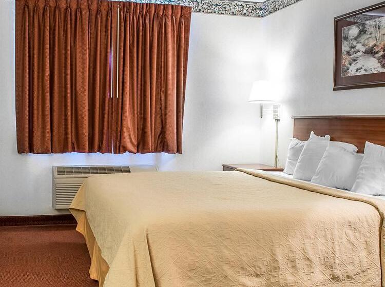 בית מלון כפרי Quality Inn & Suites Brooks Louisville South