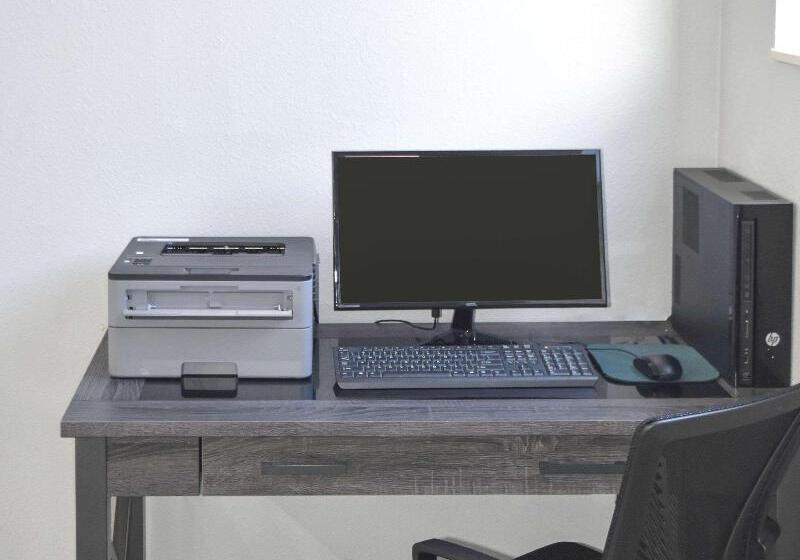 בית מלון כפרי Quality Inn & Suites Brooks Louisville South