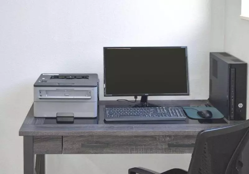 Отель Quality Inn & Suites Brooks Louisville South