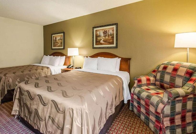 Отель Quality Inn & Suites Lexington Near I 64 And I 81