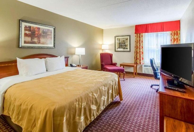 Отель Quality Inn & Suites Lexington Near I 64 And I 81
