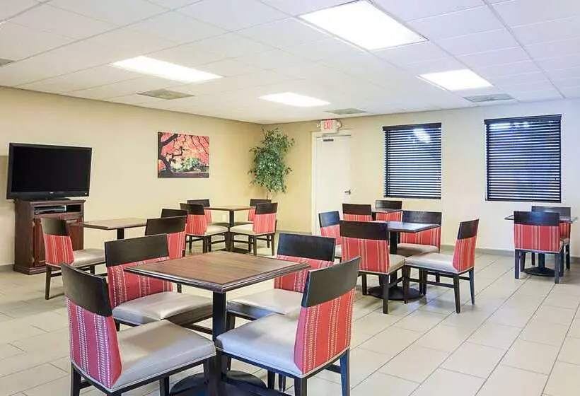 ホテル Quality Inn