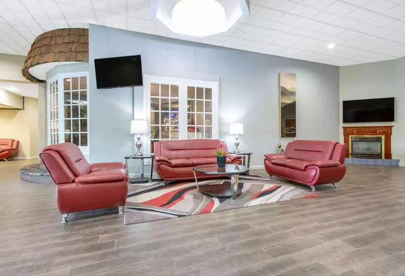 Ramada Hotel & Conference Center By Wyndham Lewiston