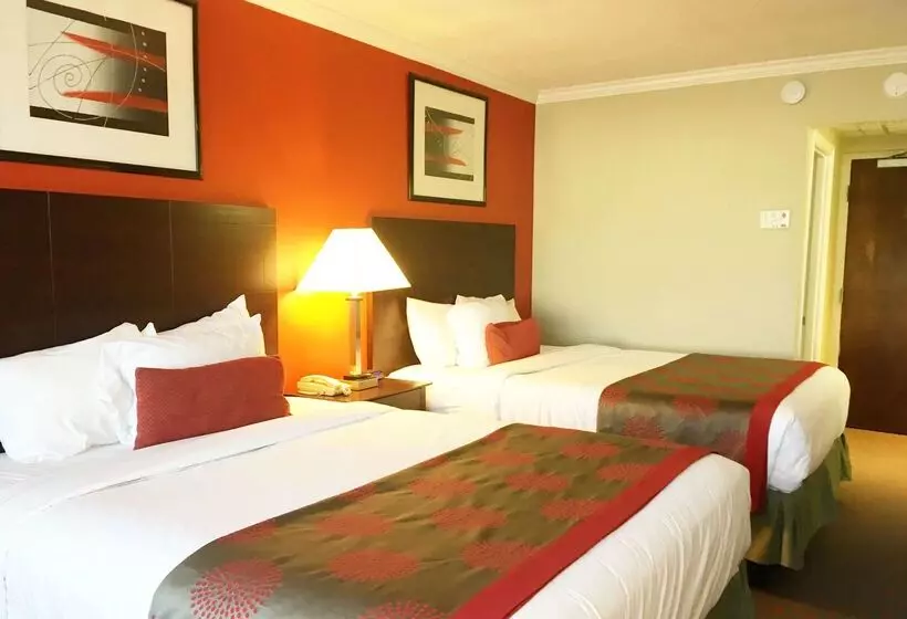 Ramada Hotel & Conference Center By Wyndham Lewiston