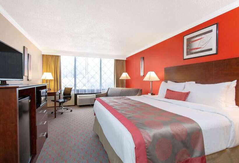 Ramada Hotel & Conference Center By Wyndham Lewiston