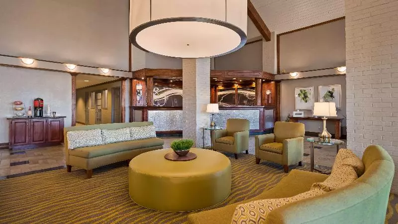 هتل Red Roof Inn & Suites Irving – Dfw Airport South