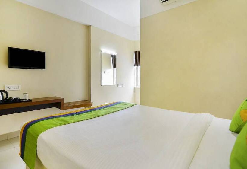 Hotel Nh Bypass, Venpalavattom, Anayara Po