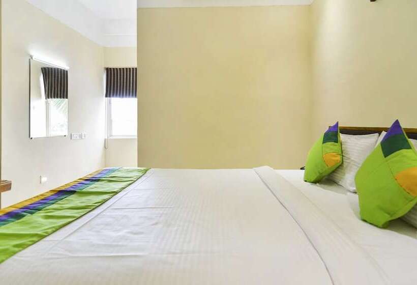 Hotel Nh Bypass, Venpalavattom, Anayara Po