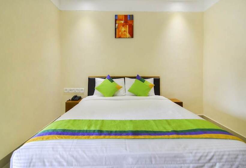 Hotel Nh Bypass, Venpalavattom, Anayara Po