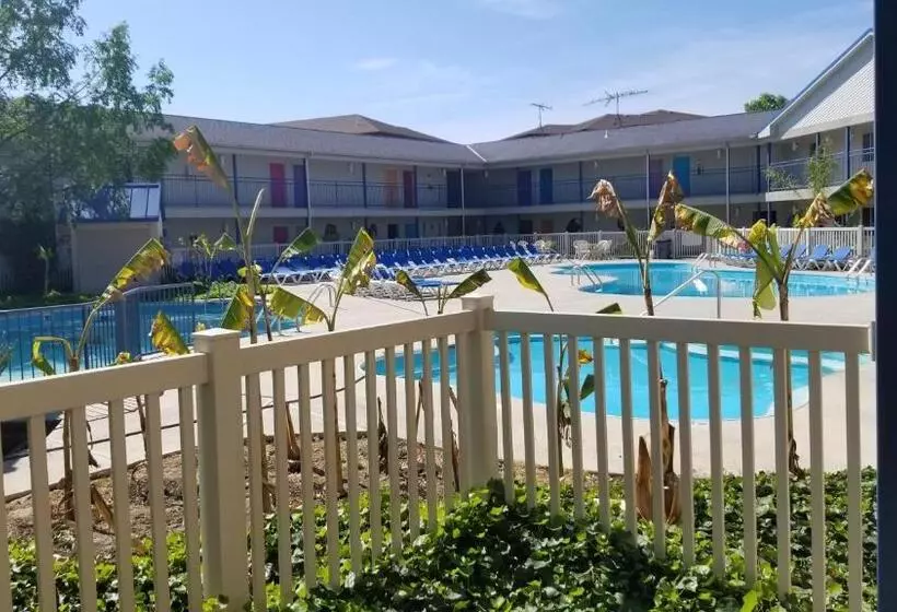 Hotelli Islander Inn